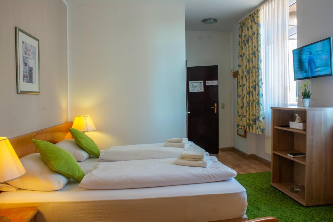 Hotel Klosterturm Хилдесхайм Екстериор снимка
