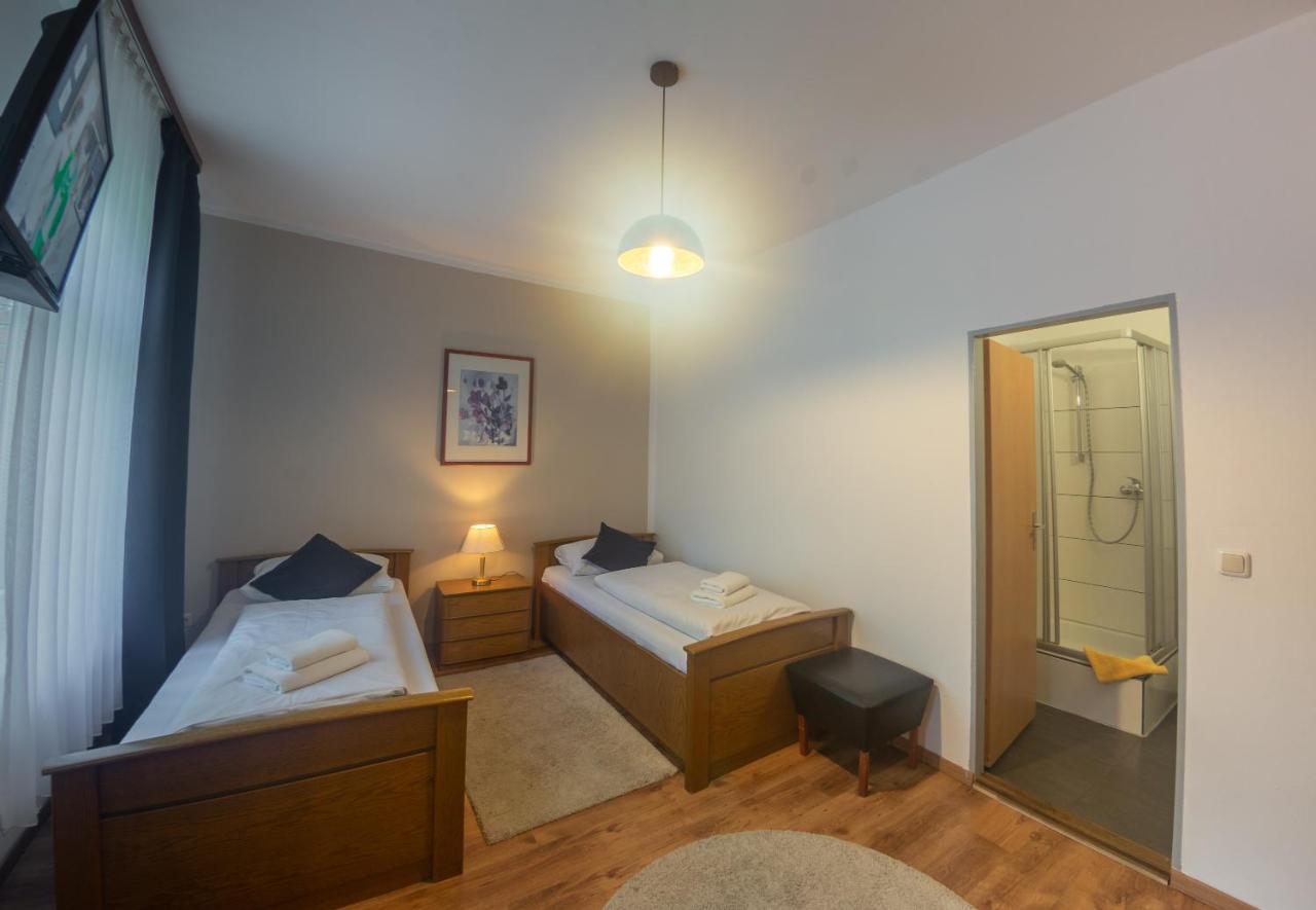 Hotel Klosterturm Хилдесхайм Екстериор снимка